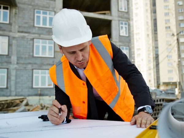 The Construction Salary Premium Is Moving Toward Rare, Hard-to-Replace Expertise